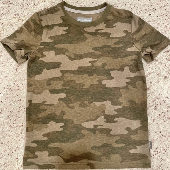 Eddie Bauer camouflage camo short sleeve t-shirt size 5/6 - Picture 1 of 3